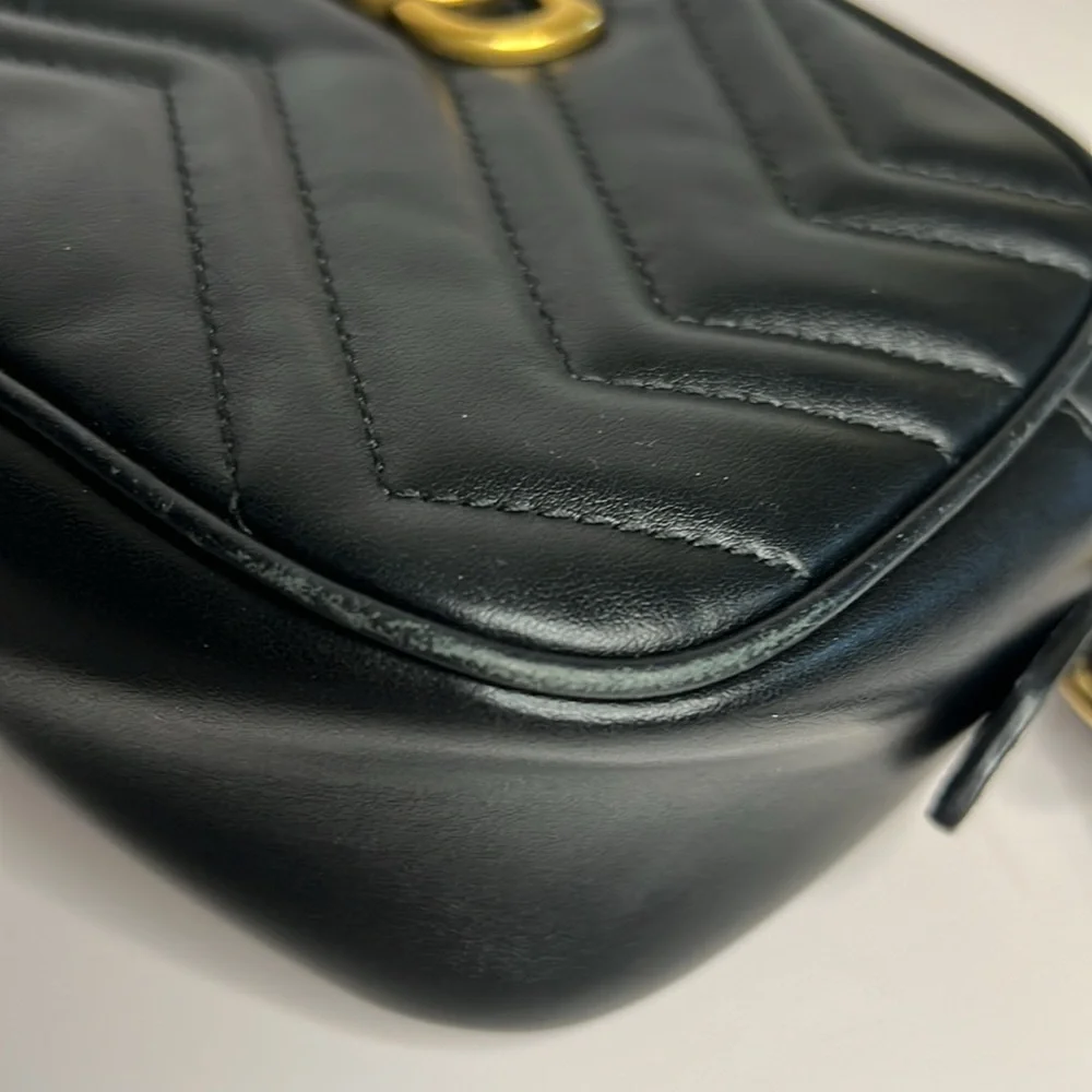 Gucci Mini Marmont Black with gold hardware - Picture 10 of 16